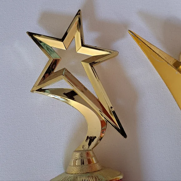 Gold and Red Star Trophy Set Of 3 - Picture 5 of 13